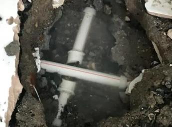 自贡市阳台漏水维修公司为您分享楼上楼下漏水怎么处理